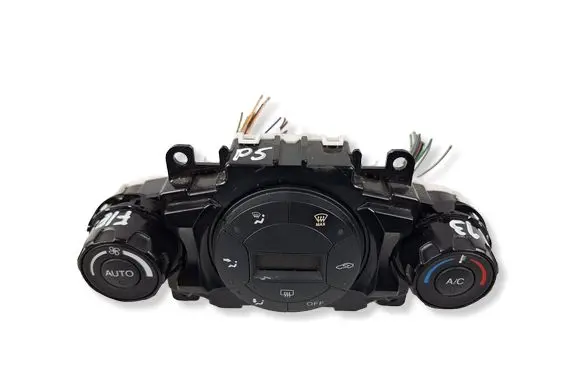 Ford Fiesta Climate control unit 8A6T18C612AJ