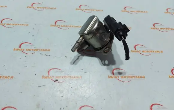 Audi Q3 F3 Fuel injection high pressure pump 05E127027L