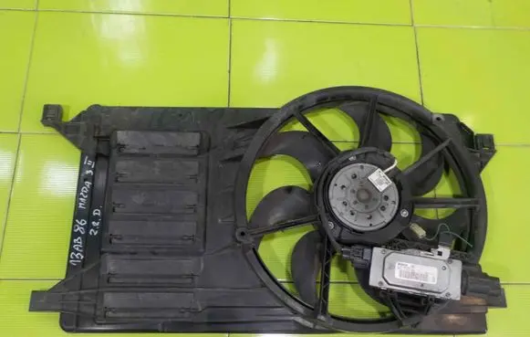 Mazda 3 II Fan set 8V618C607AC