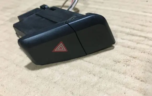 Audi A5 8T 8F Hazard light switch 8K2941509A