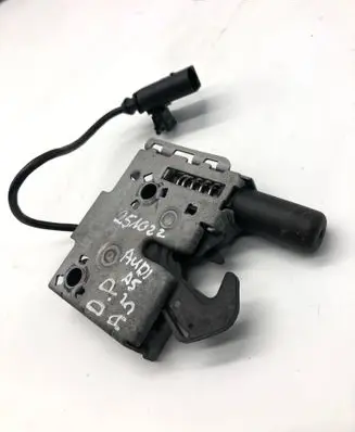 Audi A5 Engine bonnet/hood lock/catch 4k0823509a