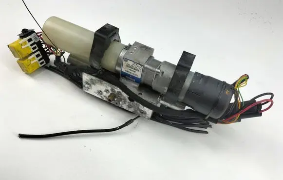 Opel Astra H Convertible roof hydraulic pump 13197772