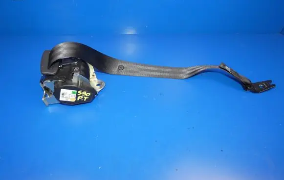 Volvo S90, V90 Rear seatbelt 