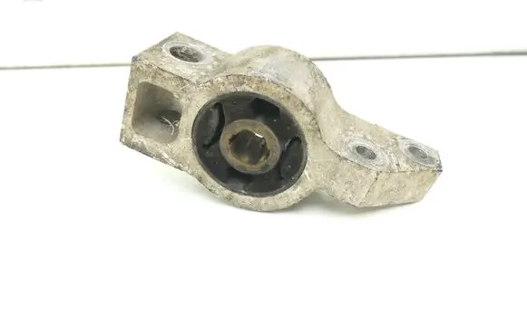 Volkswagen Golf V Front wishbone bush 1K0199232J