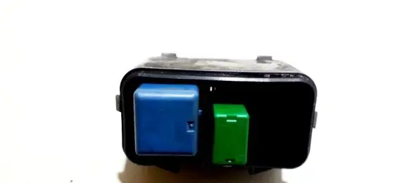 Toyota RAV 4 (XA20) Fuse box set 8826321010 156700-2500