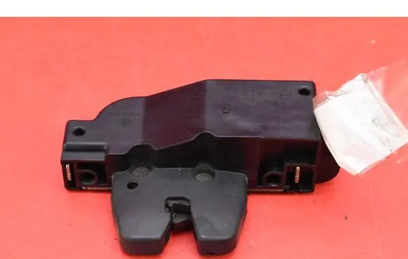 Citroen Xsara Picasso Tailgate/trunk/boot lock/catch/latch 9646091580