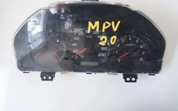 Mazda MPV Speedometer (instrument cluster) 1575100390
