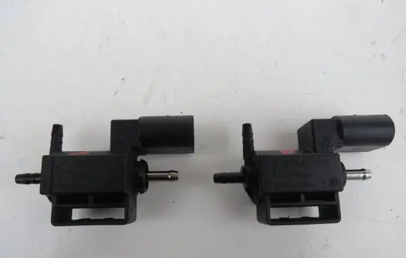 Audi A7 S7 4G Turbo solenoid valve 06H906283B 13T031 70328000