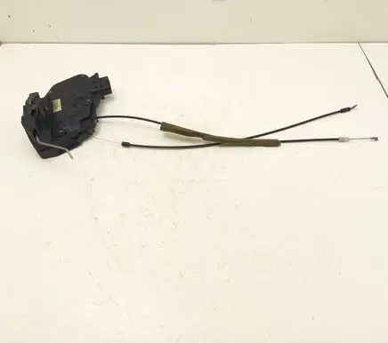 Mazda 3 I Front door lock 240015003