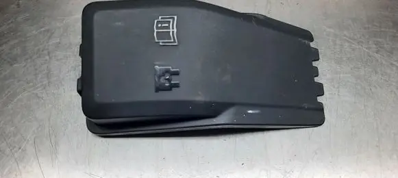 Volvo V70 Engine splash shield/under tray 6G9T-14A076-LB