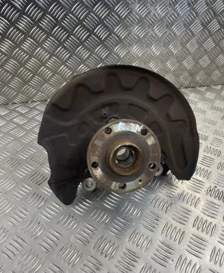 Skoda Superb B8 (3V) Front wheel hub 5Q0407258A