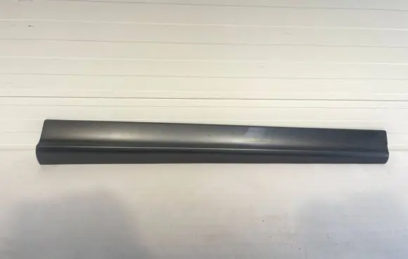 Audi Q5 SQ5 8R Front door trim (molding) 8R0853960B