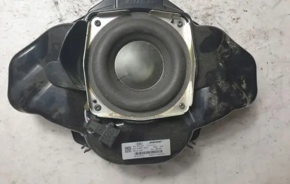 Audi A8 S8 D4 4H Front door speaker 4H0035297
