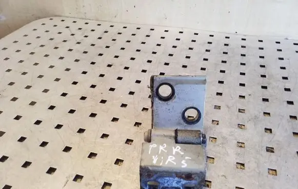 BMW X5 E53 Front door upper hinge
