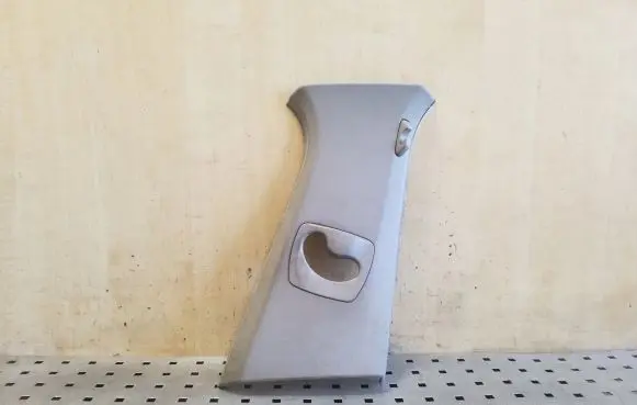 BMW 5 F10 F11 (B) pillar trim (top) 9116350