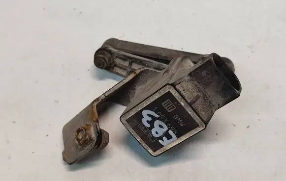 BMW X3 E83 Headlight/headlamp level sensor 37141093698 37141182641