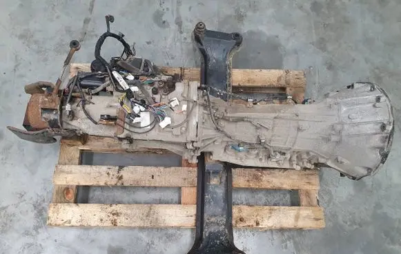 Mitsubishi Pajero Manual 5 speed gearbox