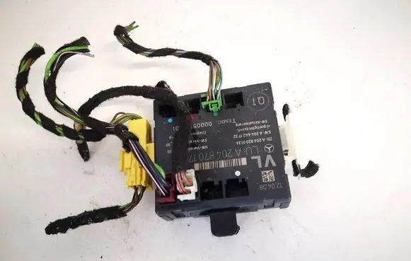 Mercedes-Benz C AMG W204 Door control unit/module a2048701726
