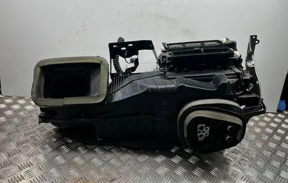 Skoda Superb B6 (3T) Interior heater climate box assembly 3C1820308 116218696 3T1820003B