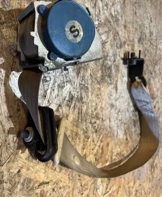 Alfa Romeo 159 Front seatbelt 1002316