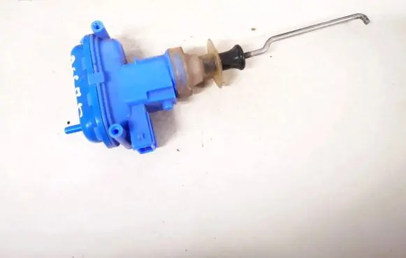 Audi 80 90 B3 Central locking vacuum pump 893862153c