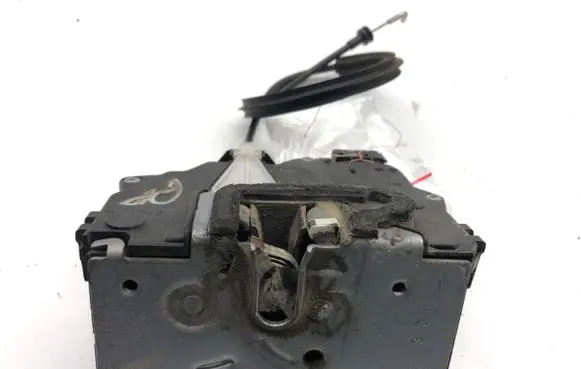 Fiat Grande Punto Front door lock 51797558