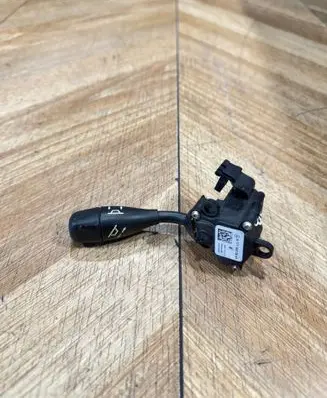 Mercedes-Benz E W211 Steering wheel adjustment handle/lever A1715402945 305014117