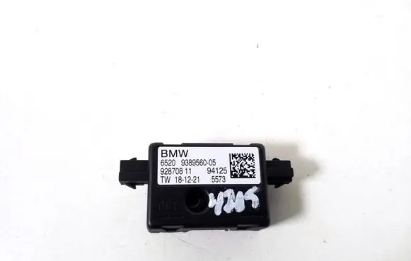 BMW iX3 G08 Aerial antenna amplifier 9389560