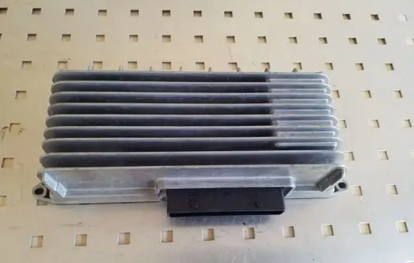 Audi A5 8T 8F Sound amplifier 8T0035223AH