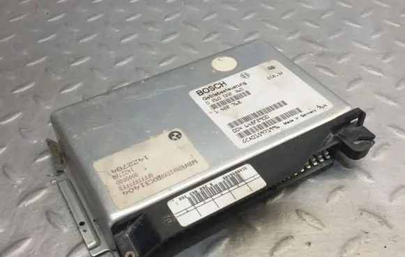 BMW 5 E39 Gearbox control unit/module 1422768 0260002360