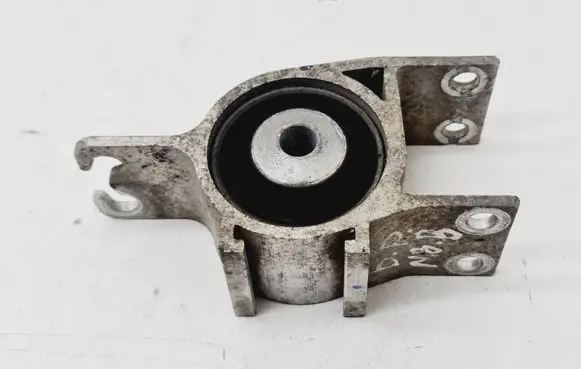 Mercedes-Benz B W246 W242 Front wishbone bush 