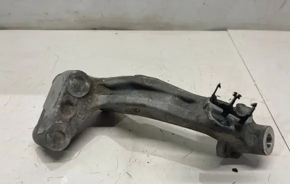 Peugeot 3008 II Other front suspension part 