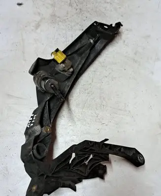 Audi A4 S4 B8 8K Headlight/headlamp mounting bracket 8K0805607L 2002837