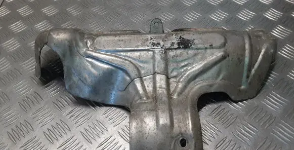 Volvo XC60 Heat shield in engine bay 31219941