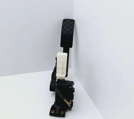 Volkswagen Golf IV Accelerator throttle pedal 1J1721503J