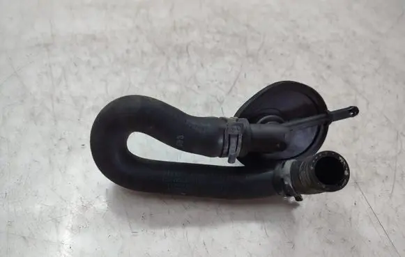 Mercedes-Benz C W204 Heater radiator pipe/hose A2048301296