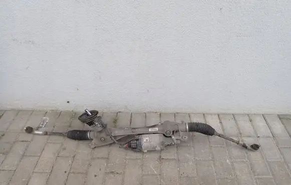 Volkswagen Golf VII Steering rack 
