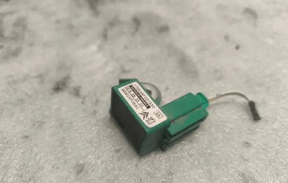 Citroen Berlingo Airbag deployment crash/impact sensor 9666370880 619293300 170447FC01530