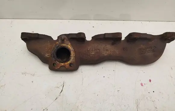 Opel Insignia A Exhaust manifold 55565985 428702815