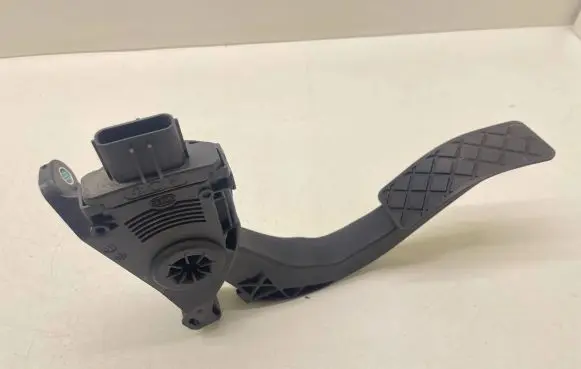 Audi A4 S4 B8 8K Accelerator throttle pedal 8K1721523 6PV00950500
