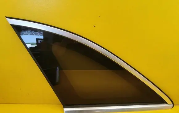 Mercedes-Benz GLC C253 Rear side window A2536703700
