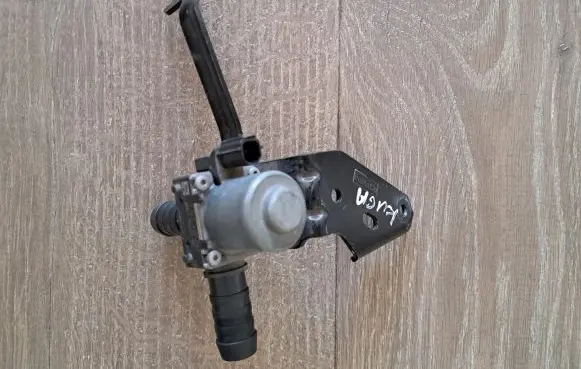 Ford Kuga III Other devices JX6118495BC