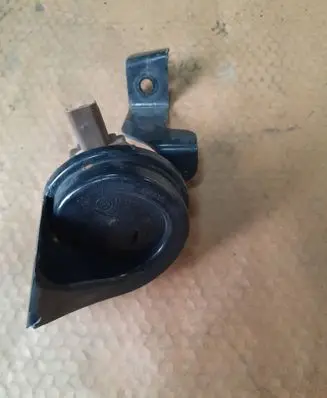 Renault Kadjar Horn signal 256102404R 6033FB2852