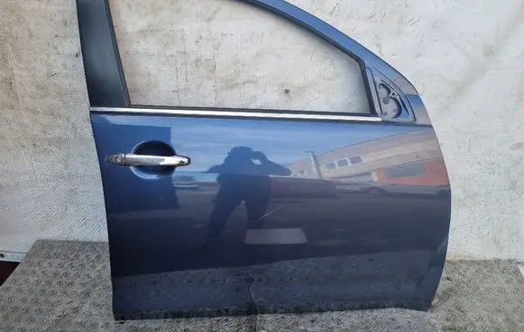 Peugeot 4007 Front door