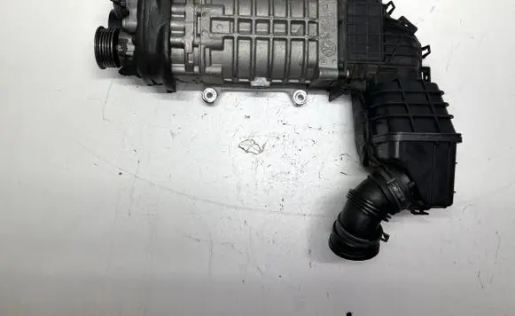 Volkswagen Golf V Supercharger 03C145601E