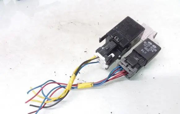 KIA Sorento Other relay 955503E000 952253E000