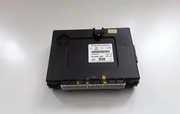 Hyundai i30 Comfort/convenience module 95400A6821