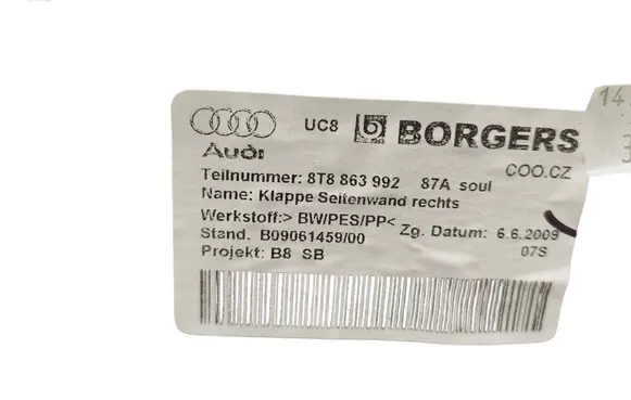Audi A5 Sportback 8TA Trunk/boot lower side trim panel 8T8863992
