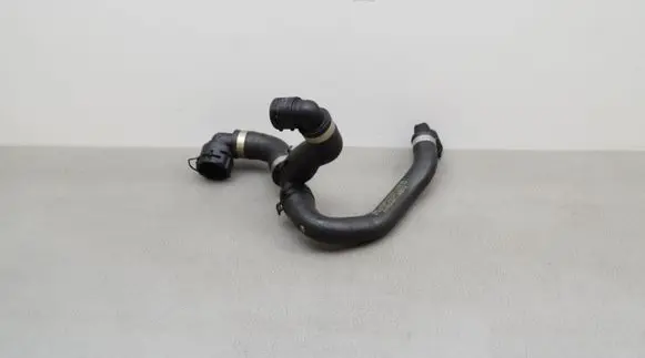 Mercedes-Benz GLC X253 C253 Engine coolant pipe/hose A2535018382