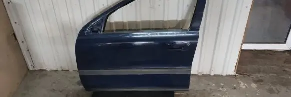 Volvo S60 Front door